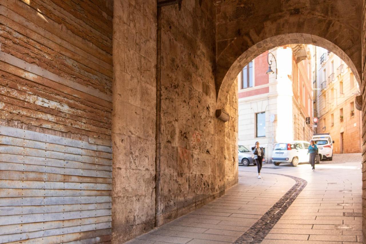 カリアリLe Dame Di Castello - Iun Q2444アパートメント エクステリア 写真